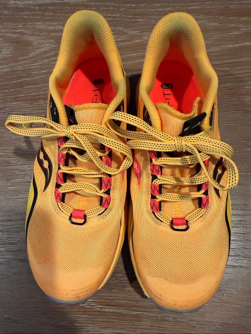 Saucony Peregrine 12 ViZiGold Trail Sneakers Women's Size 6